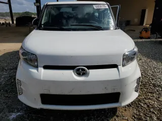 2015 Scion xB z VIN JTLZE4FE4FJ070322, wystawiony jako Copart lot #55056195 z przebiegiem 122 071 mil mil oraz Szkoda całkowita • Salvage title. Historia ofert i sprzedaży dostępna na DreamBid. Obrazek 5.