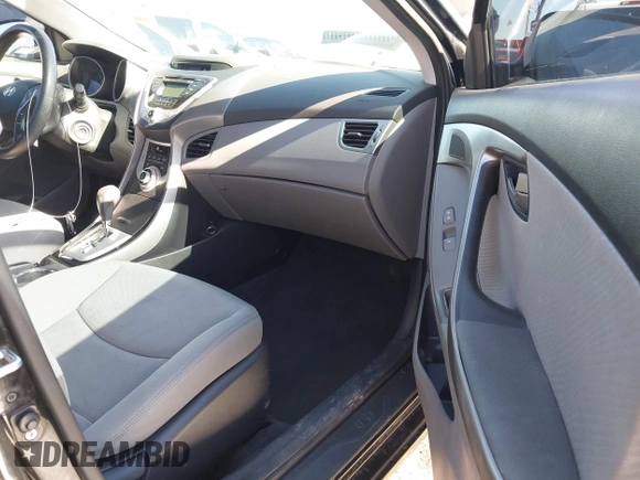 2012 Hyundai Elantra Limited с VIN KMHDH4AE7CU247956, выставлен на аукционе IAAI как лот 42272288 с пробегом 132 340 миль миль и . История ставок и продаж доступна на DreamBid. Изображение 5.
