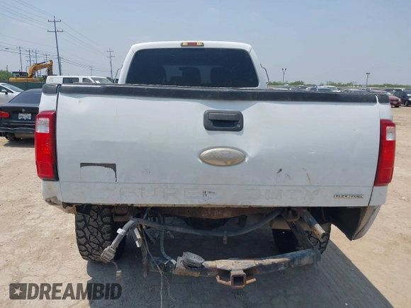 2012 Ford F-350 Platinum z VIN 1FT7W3B62CEC61802, wystawiony jako IAAI lot #42239689 z przebiegiem 118 574 mil mil oraz . Historia ofert i sprzedaży dostępna na DreamBid. Obrazek 17.