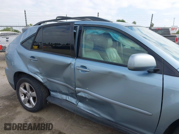 2005 Lexus RX 330 with VIN 2T2HA31U85C063620, listed as a IAAI auction lot 42023384 with 180,202 mi miles. Bid and sale history available at carsss.com. Image 6.