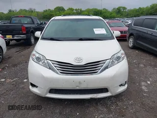 2017 Toyota Sienna XLE Auto Access Seat with VIN 5TDYZ3DC5HS881818, listed as a IAAI auction lot 42122771 with 101,982 mi miles and . Bid and sale history available at DreamBid. Image 12.