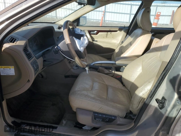 2001 Volvo V70 with VIN YV1SZ58D911021115, listed as a Copart auction lot 42342435 with 219,979 mi miles and Non Repairable. Bid and sale history available at carsss.com. Image 7.