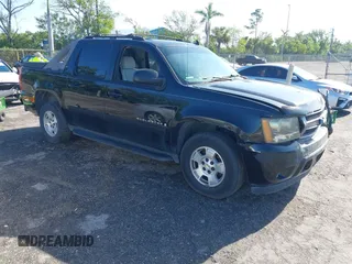 2007 Chevrolet Avalanche LTZ z VIN 3GNEC12J67G110914, wystawiony jako IAAI lot #41933097 z przebiegiem 197 230 mil mil oraz . Historia ofert i sprzedaży dostępna na DreamBid. Obrazek 1.