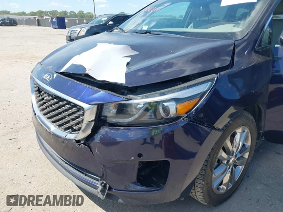 2018 Kia Sedona SX-L with VIN KNDME5C13J6376291, listed as a IAAI auction lot 40391638 with 109,077 mi miles and . Bid and sale history available at carsss.com. Image 6.