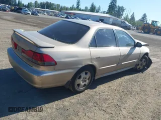 2001 Honda Accord EX с VIN 1HGCG16501A011904, выставлен на аукционе IAAI как лот 42326975 с пробегом 128 808 миль миль и . История ставок и продаж доступна на DreamBid. Изображение 4.