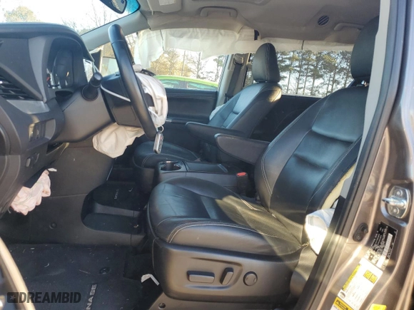 2015 Toyota Sienna SE with VIN 5TDXK3DC4FS544151, listed as a Copart auction lot 86352394 with 117,809 mi miles and Salvage Title. Bid and sale history available at carsss.com. Image 7.