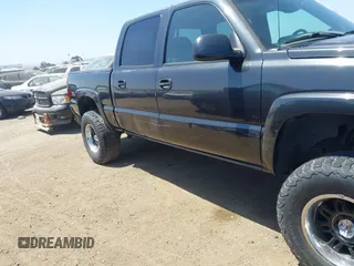 2005 Chevrolet Silverado 1500 LT with VIN 2GCEK13T651358419, listed as a IAAI auction lot 42073531 with 120,233 mi miles and . Bid and sale history available at DreamBid. Image 6.