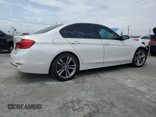2016 BMW 3 Series 328i z VIN WBA8E9C59GK645483, wystawiony jako Copart lot #59623365 z przebiegiem 111 222 mil mil oraz Szkoda całkowita • Salvage title. Historia ofert i sprzedaży dostępna na DreamBid. Obrazek 3.