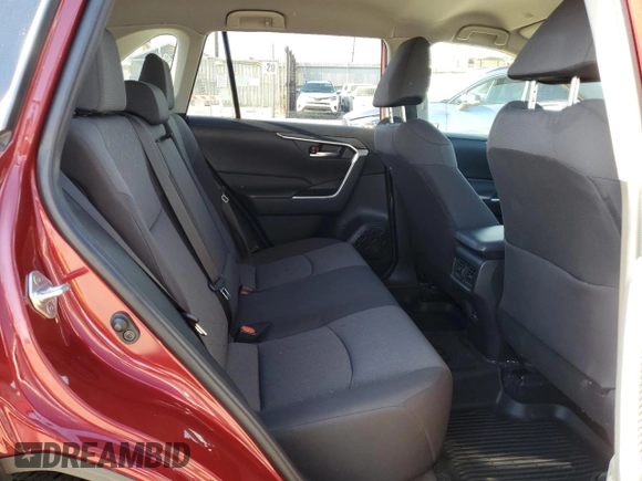 2023 Toyota RAV4 XLE z VIN JTMW1RFV0PD100231, wystawiony jako Copart lot #64131415 z przebiegiem 8 452 mil mil oraz Szkoda całkowita • Salvage title. Historia ofert i sprzedaży dostępna na DreamBid. Obrazek 11.