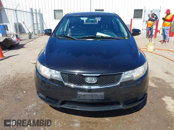2010 Kia Forte EX z VIN KNAFU4A23A5080126, wystawiony jako IAAI lot #41878879 z przebiegiem 165 521 mil mil oraz . Historia ofert i sprzedaży dostępna na DreamBid. Obrazek 13.