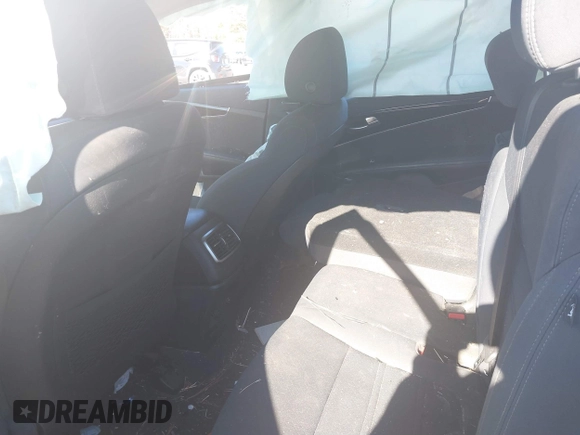 2019 Kia Sorento LX V6 with VIN 5XYPGDA55KG483672, listed as a IAAI auction lot 41043216 with 163,173 mi miles. Bid and sale history available at carsss.com. Image 8.