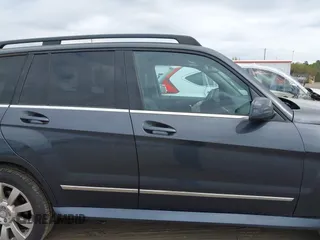 2010 Mercedes-Benz GLK GLK 350 with VIN WDCGG8HBXAF497114, listed as a IAAI auction lot 41942982 with 172,134 mi miles. Bid and sale history available at carsss.com. Image 13.