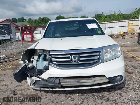 2013 Honda Pilot Touring z VIN 5FNYF4H99DB017351, wystawiony jako IAAI lot #42355167 z przebiegiem 122 191 mil mil oraz . Historia ofert i sprzedaży dostępna na DreamBid. Obrazek 12.