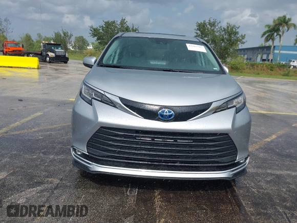 2023 Toyota Sienna XLE с VIN 5TDYRKEC9PS171845, выставлен на аукционе IAAI как лот 42387707 с пробегом 37 688 миль миль и . История ставок и продаж доступна на DreamBid. Изображение 6.