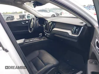 2021 Volvo XC60 Momentum with VIN YV4102DK6M1826828, listed as a IAAI auction lot 40603154 with 58,124 mi miles and . Bid and sale history available at DreamBid. Image 5.