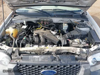 2006 Ford Escape XLT with VIN 1FMYU03176KC35659, listed as a IAAI auction lot 41434315 with 133,746 mi miles. Bid and sale history available at carsss.com. Image 10.