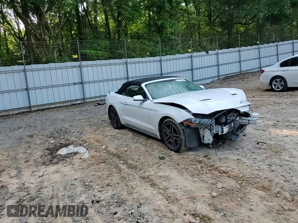 2018 Ford Mustang EcoBoost Premium z VIN 1FATP8UH6J5155590, wystawiony jako Copart lot #59169255 z przebiegiem 118 807 mil mil oraz Szkoda całkowita • Salvage title. Historia ofert i sprzedaży dostępna na DreamBid. Obrazek 13.