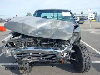 1989 Toyota Pickup с VIN JT4RN13S9K0003042, выставлен на аукционе IAAI как лот 41827042 с пробегом 347 063 миль миль и . История ставок и продаж доступна на DreamBid. Изображение 12.