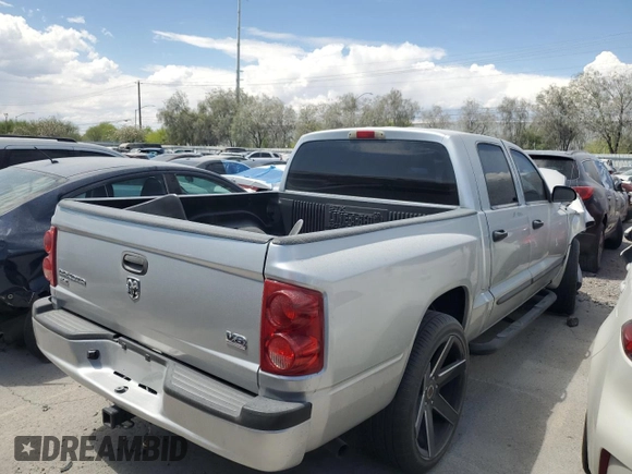 2005 Dodge Dakota SLT with VIN 1D7HE48N15S237318, listed as a Copart auction lot 47670785 with Not Provided miles and Non Repairable. Bid and sale history available at DreamBid. Image 3.
