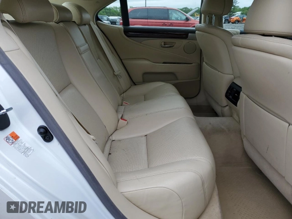 2017 Lexus LS 460 с VIN JTHCL5EF4H5028668, выставлен на аукционе Copart как лот 56200805 с пробегом 92 549 миль миль и Списание • Salvage title. История ставок и продаж доступна на DreamBid. Изображение 10.