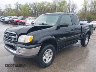 2000 Toyota Tundra Limited with VIN 5TBBT481XYS093180, listed as a IAAI auction lot 41949428 with 317,841 mi miles and . Bid and sale history available at DreamBid. Image 2.