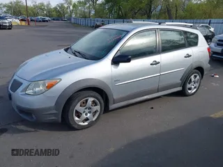 2008 Pontiac Vibe with VIN 5Y2SL65888Z415351, listed as a IAAI auction lot 42109460 with 98,670 mi miles. Bid and sale history available at carsss.com. Image 2.