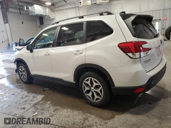 2024 Subaru Forester Premium z VIN JF2SKADC6RH511659, wystawiony jako Copart lot #55260975 z przebiegiem 10 445 mil mil oraz Szkoda całkowita • Salvage title. Historia ofert i sprzedaży dostępna na DreamBid. Obrazek 2.