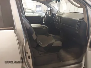 2005 Nissan Titan LE with VIN 1N6AA07BX5N507715, listed as a IAAI auction lot 41848566 with 254,548 mi miles. Bid and sale history available at carsss.com. Image 5.