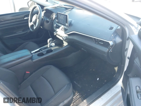 2020 Nissan Altima S with VIN 1N4BL4BV0LC252680, listed as a IAAI auction lot 40645027 with 93,171 mi miles and . Bid and sale history available at DreamBid. Image 5.