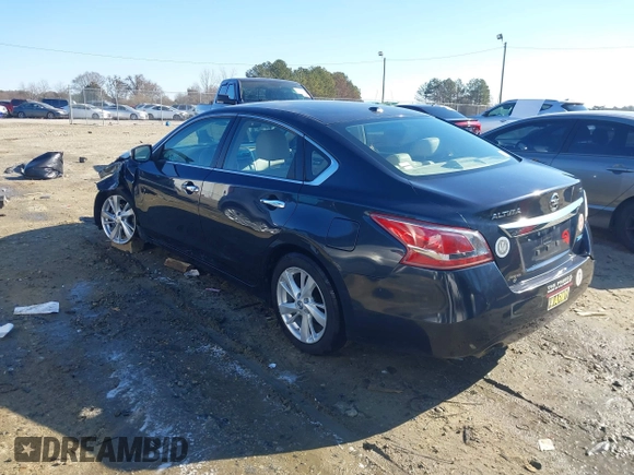 2013 Nissan Altima SV with VIN 1N4AL3AP6DC160905, listed as a IAAI auction lot 41413740 with 250,297 mi miles and . Bid and sale history available at carsss.com. Image 3.
