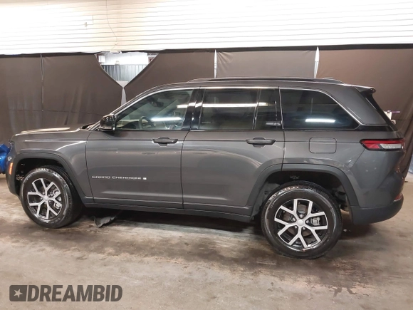 2024 Jeep Grand Cherokee Limited with VIN 1C4RJHBG5RC258264, listed as a IAAI auction lot 42053109 with Not provided miles and . Bid and sale history available at DreamBid. Image 15.