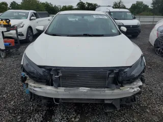 2017 Honda Civic LX z VIN 2HGFC2F5XHH524832, wystawiony jako Copart lot #58651905 z przebiegiem Nie podano mil oraz Szkoda całkowita • Salvage title. Historia ofert i sprzedaży dostępna na DreamBid. Obrazek 5.