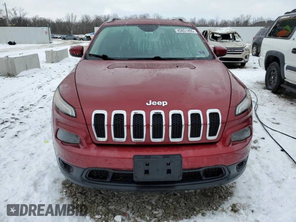 2016 Jeep Cherokee Latitude with VIN 1C4PJMCB9GW130544, listed as a Copart auction lot 45851495 with 147,633 mi miles and Non repairable. Bid and sale history available at DreamBid. Image 5.
