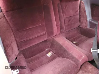 1987 Toyota Supra z VIN JT2MA70J6H0060238, wystawiony jako Copart lot #84754334 z przebiegiem 201 761 mil mil oraz Czysty tytuł • Clean title. Historia ofert i sprzedaży dostępna na DreamBid. Obrazek 10.