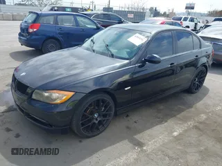 2008 BMW 3 Series 335i with VIN WBAVB77568NH78828, listed as a IAAI auction lot 42053292 with 100,757 mi miles. Bid and sale history available at carsss.com. Image 2.