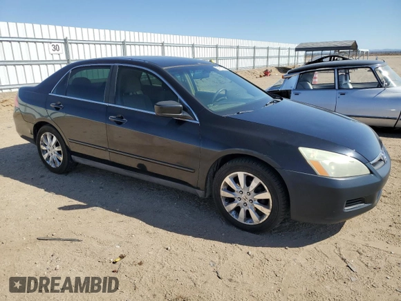 2007 Honda Accord LX z VIN 1HGCM56457A225416, wystawiony jako Copart lot #52151795 z przebiegiem 201 787 mil mil oraz Szkoda całkowita • Salvage title. Historia ofert i sprzedaży dostępna na DreamBid. Obrazek 4.