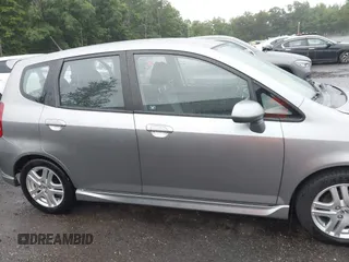 2007 Honda Fit Sport z VIN JHMGD38647S049521, wystawiony jako IAAI lot #42289057 z przebiegiem 130 434 mil mil oraz . Historia ofert i sprzedaży dostępna na DreamBid. Obrazek 13.