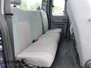 2012 Ford F-250 XL z VIN 1FT7X2B66CEB37698, wystawiony jako IAAI lot #42427035 z przebiegiem 269 696 mil mil oraz . Historia ofert i sprzedaży dostępna na DreamBid. Obrazek 8.