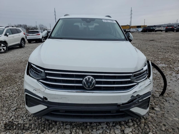 2022 Volkswagen Tiguan S with VIN 3VV1B7AX4NM014962, listed as a Copart auction lot 51811795 with 70,436 mi miles and Salvage title. Bid and sale history available at DreamBid. Image 5.