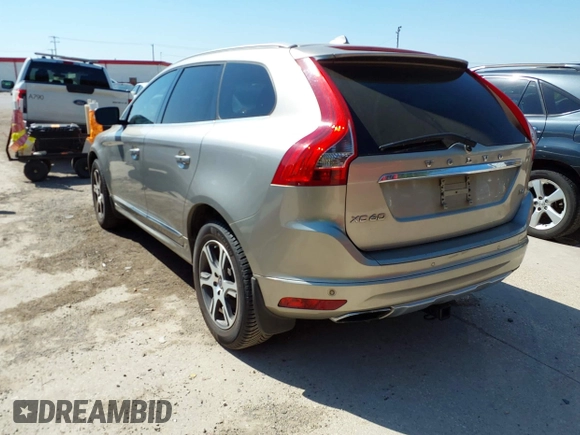 2015 Volvo XC60 T6 Drive-E Platinum с VIN YV449MDM8F2664536, выставлен на аукционе IAAI как лот 42037988 с пробегом 126 550 миль миль и . История ставок и продаж доступна на DreamBid. Изображение 3.