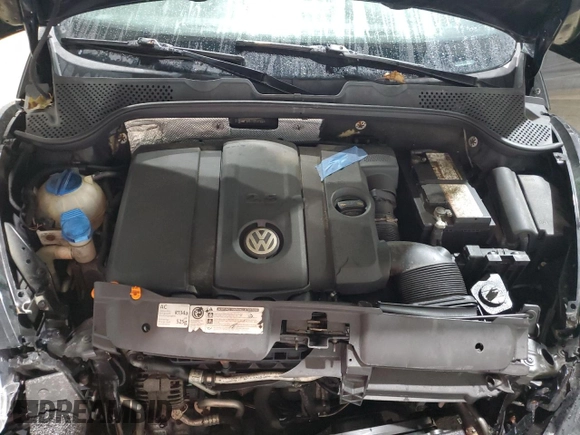 2012 Volkswagen Beetle 2.5L w/Sound/Nav PZEV with VIN 3VWJP7AT5CM637224, listed as a Copart auction lot 49949995 with 203,326 mi miles and Salvage Title. Bid and sale history available at DreamBid. Image 11.