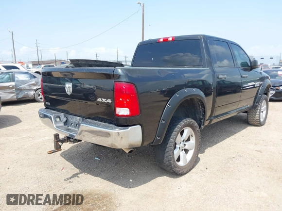 2018 Ram 1500 Express z VIN 1C6RR7KT4JS147562, wystawiony jako IAAI lot #42129188 z przebiegiem 125 332 mil mil oraz . Historia ofert i sprzedaży dostępna na DreamBid. Obrazek 4.