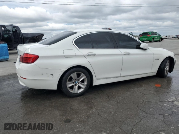 2013 BMW 5 Series 528i with VIN WBAXG5C51DDY31047, listed as a Copart auction lot 52284695 with 188,326 mi miles and Salvage Title. Bid and sale history available at DreamBid. Image 3.