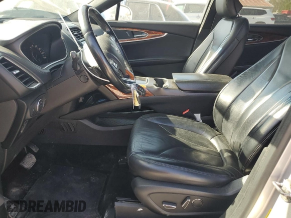 2017 Lincoln MKX Select with VIN 2LMPJ6KR6HBL53413, listed as a Copart auction lot 50981035 with 68,539 mi miles and Salvage Title. Bid and sale history available at carsss.com. Image 7.