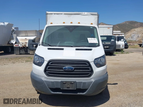2018 Ford Transit с VIN 1FDBF8ZM3JKA71142, выставлен на аукционе IAAI как лот 42197360 с пробегом 90 124 миль миль и . История ставок и продаж доступна на DreamBid. Изображение 12.