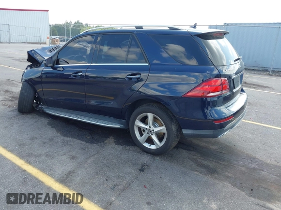 2018 Mercedes-Benz GLE 350 z VIN 4JGDA5HB4JB060589, wystawiony jako IAAI lot #42198278 z przebiegiem 58 527 mil mil oraz . Historia ofert i sprzedaży dostępna na DreamBid. Obrazek 3.
