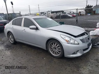 2011 Infiniti G25 Journey with VIN JN1DV6AP7BM830099, listed as a IAAI auction lot 41591027 with 188,979 mi miles. Bid and sale history available at carsss.com. Image 1.