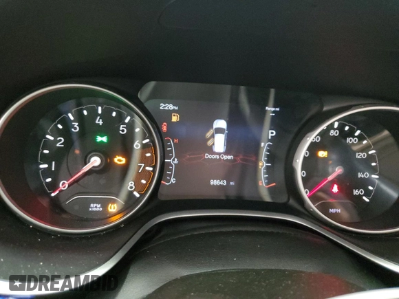 2019 Jeep Compass High Altitude z VIN 3C4NJDCB7KT713989, wystawiony jako Copart lot #49263175 z przebiegiem 98 643 mil mil oraz Czysty tytuł • Clean title. Historia ofert i sprzedaży dostępna na DreamBid. Obrazek 9.