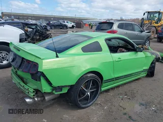2013 Ford Mustang V6 with VIN 1ZVBP8AM1D5243147, listed as a IAAI auction lot 41975801 with Not provided miles and . Bid and sale history available at DreamBid. Image 4.