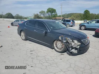 2011 Lexus LS 460 z VIN JTHBL5EF8B5103696, wystawiony jako Copart lot #53824455 z przebiegiem 118 705 mil mil oraz Szkoda całkowita • Salvage title. Historia ofert i sprzedaży dostępna na DreamBid. Obrazek 4.